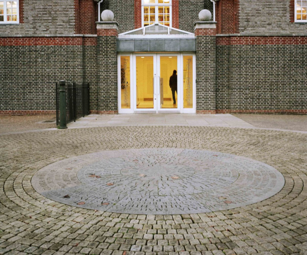 Entrance to the Serpentine Gallery © 2007 John Offenbach, photo courtesy of Serpentine Galleries