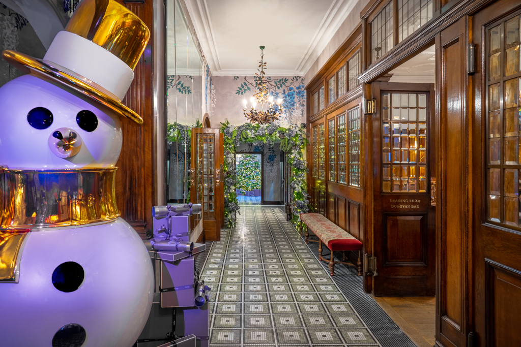 Brown's Hotel, ​Asprey Snowma